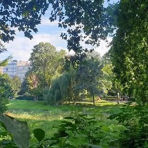 Lovely Two Bedroom With Free Parking Anvers